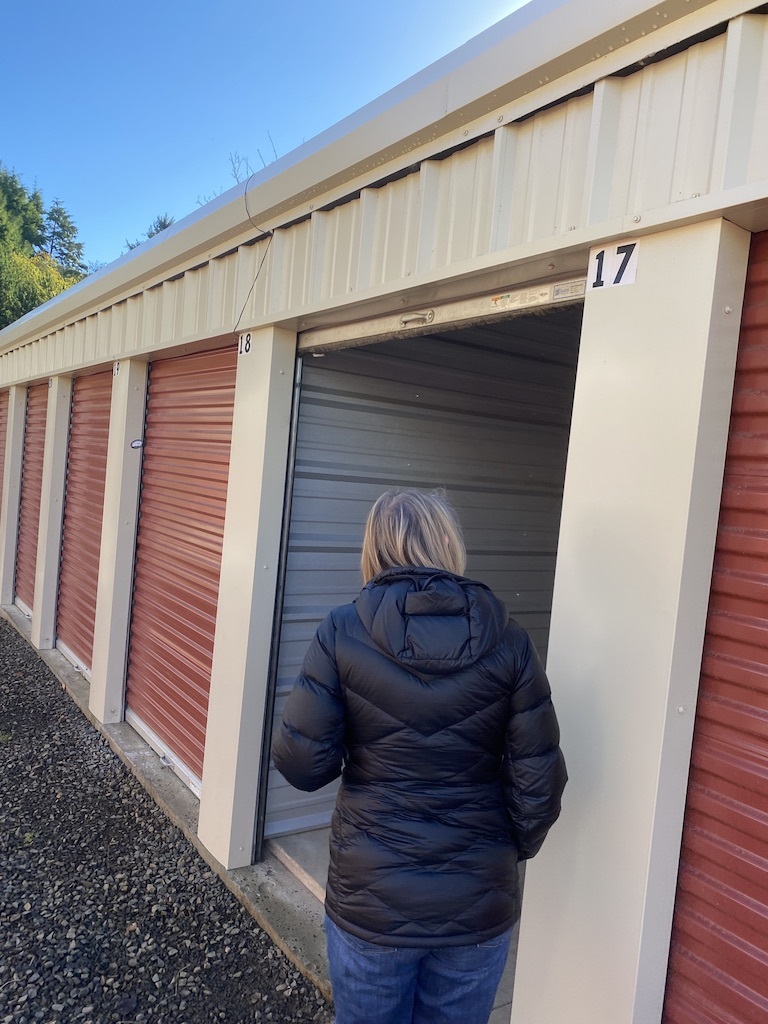 drive up self storage units depoe bay or